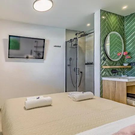 Lovely In With Sauna * Pula