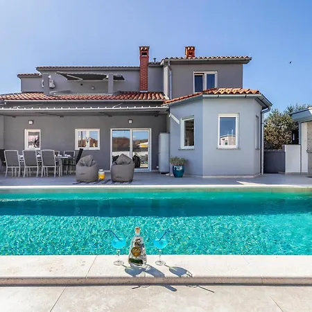 Lovely In With Sauna Dom wakacyjny *