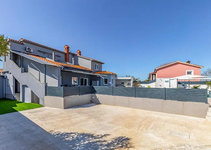 Casa de Férias Lovely In With Sauna