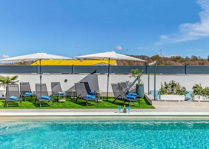 Lovely In With Sauna * Pula