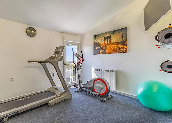 Casa de Férias Lovely In With Sauna